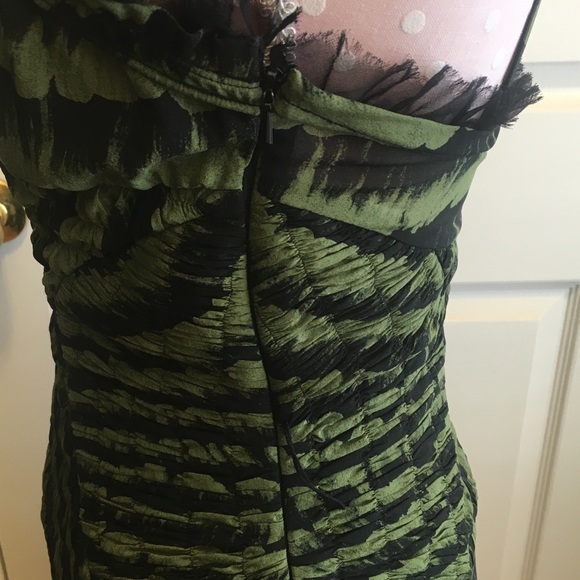 L.A.M.B smocked double strap dress size 4 - Picture 3 of 9